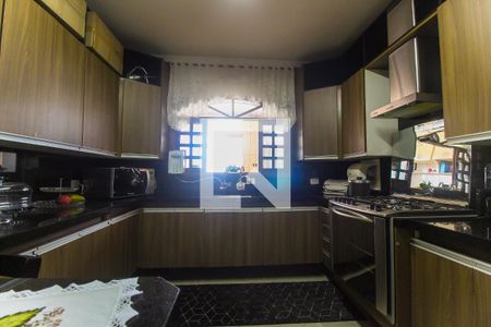 Casa à venda com 150m², 2 quartos e 2 vagas Casa à venda com 150m², 2 quartos e 2 vagasCozinha