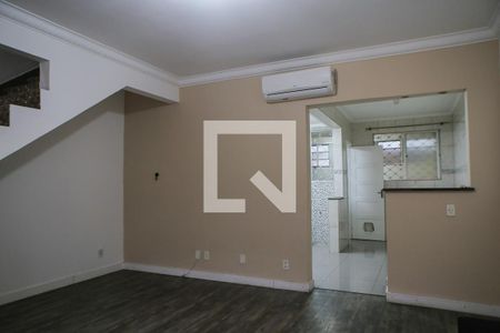 Sala de casa para alugar com 2 quartos, 95m² em Campo Grande, Santos