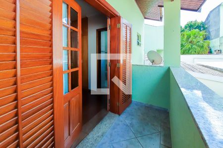 Casa à venda com 256m², 3 quartos e 4 vagasVaranda da Suíte 2