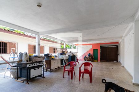 Casa para alugar com 300m², 3 quartos e 10 vagas Casa para alugar com 300m², 3 quartos e 10 vagasQuintal/Garagem
