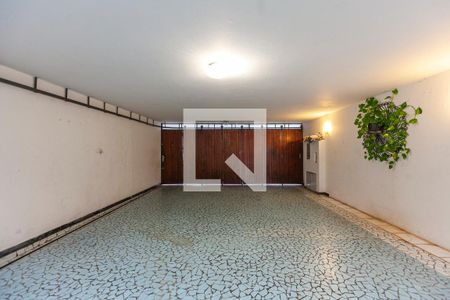 Casa à venda com 360m², 3 quartos e 4 vagasGaragem