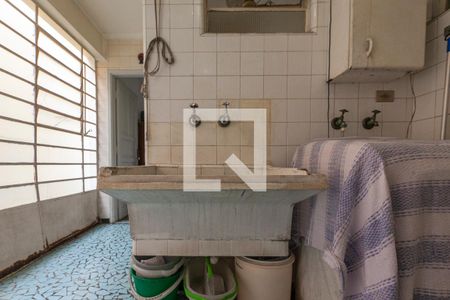 Casa à venda com 360m², 3 quartos e 4 vagasÁrea de Serviço