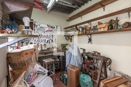 Casa à venda com 360m², 3 quartos e 4 vagasQuarto 2 quintal