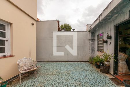 Casa à venda com 360m², 3 quartos e 4 vagasQuintal