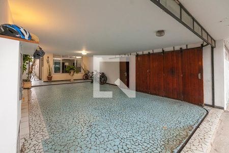 Casa à venda com 360m², 3 quartos e 4 vagasGaragem