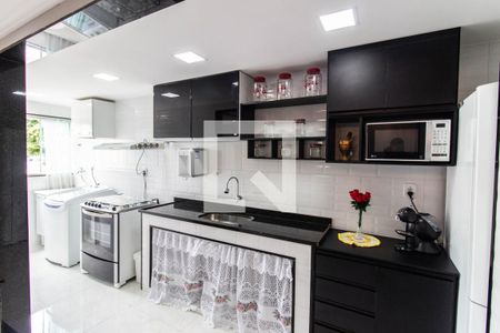 Apartamento para alugar com 72m², 2 quartos e 1 vagaCozinha