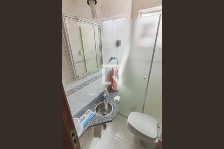 Casa à venda com 200m², 3 quartos e 2 vagasBanheiro 1