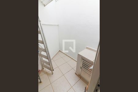 Casa à venda com 200m², 3 quartos e 2 vagasLavanderia