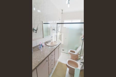 Casa à venda com 200m², 3 quartos e 2 vagasQuarto 3 Suite