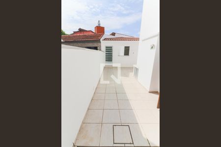 Casa à venda com 200m², 3 quartos e 2 vagasQuintal