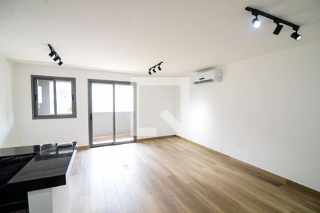 Sala de kitnet/studio para alugar com 1 quarto, 50m² em Tijuca, Rio de Janeiro