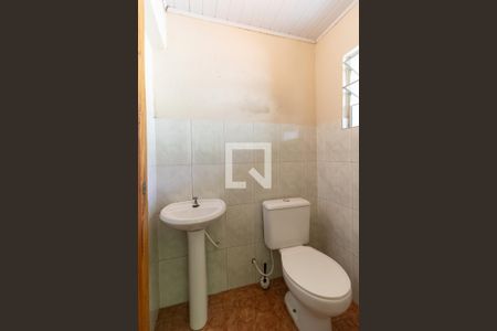 Casa à venda com 267m², 2 quartos e 2 vagasBanheiro de Serviço