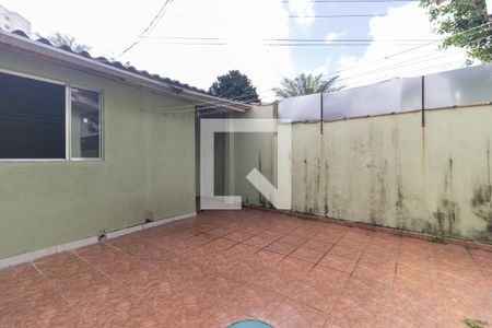 Casa à venda com 267m², 2 quartos e 2 vagasQuintal