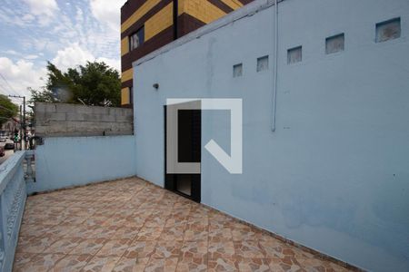Casa à venda com 80m², 2 quartos e 1 vaga Casa à venda com 80m², 2 quartos e 1 vagaVaranda