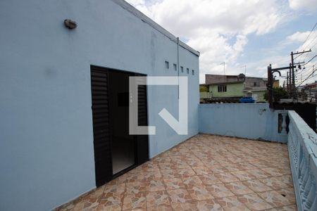 Casa à venda com 80m², 2 quartos e 1 vaga Casa à venda com 80m², 2 quartos e 1 vagaVaranda