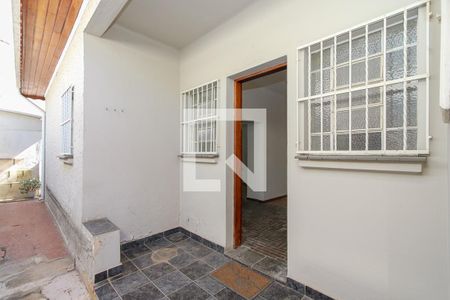 Casa para alugar com 190m², 3 quartos e 2 vagas Casa para alugar com 190m², 3 quartos e 2 vagasHall de Entrada