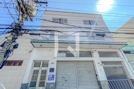 Apartamento para alugar com 110m², 2 quartos e 1 vaga Apartamento para alugar com 110m², 2 quartos e 1 vagaFachada