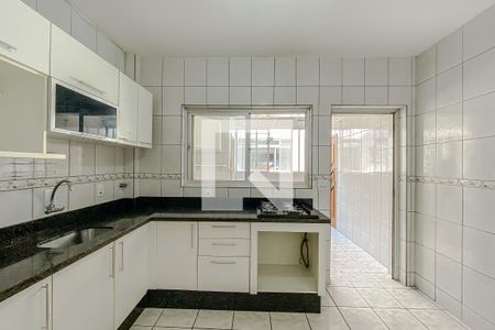 Apartamento para alugar com 110m², 2 quartos e 1 vaga Apartamento para alugar com 110m², 2 quartos e 1 vagaCozinha