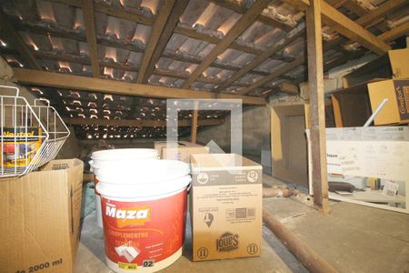 Casa de condomínio à venda com 52m², 2 quartos e 1 vagaSótão