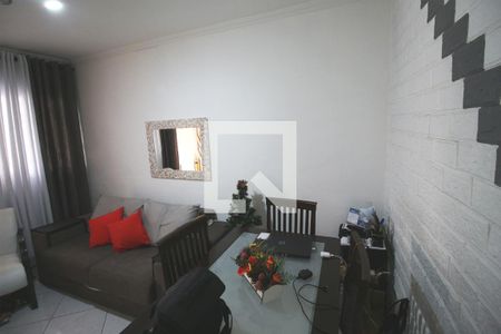 Casa de condomínio à venda com 52m², 2 quartos e 1 vagaSala