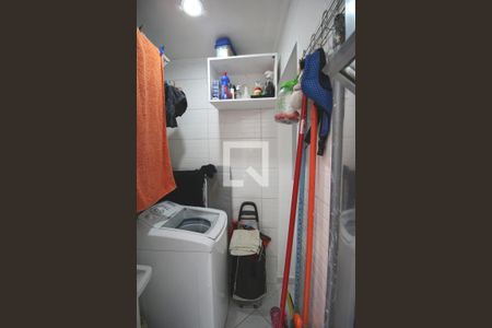 Casa de condomínio à venda com 52m², 2 quartos e 1 vagaÁrea de Serviço