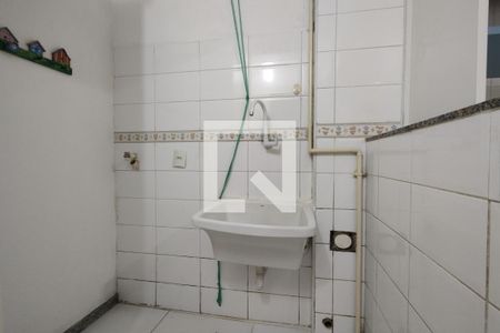 Casa à venda com 103m², 3 quartos e 1 vagaÁrea de Serviço