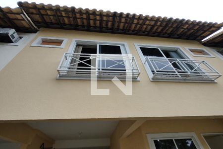 Casa à venda com 103m², 3 quartos e 1 vagaFachada