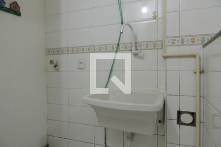 Casa à venda com 103m², 3 quartos e 1 vagaÁrea de Serviço