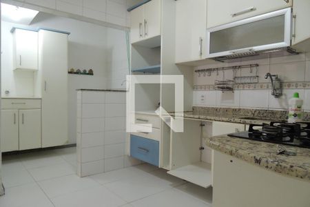 Casa à venda com 103m², 3 quartos e 1 vagaCozinha - Armários