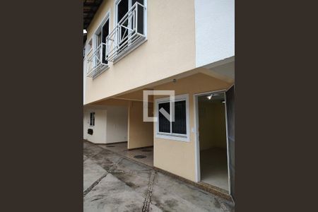 Casa à venda com 103m², 3 quartos e 1 vagaFachada