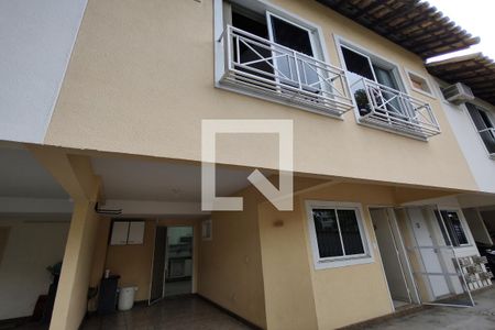 Casa à venda com 103m², 3 quartos e 1 vagaFachada