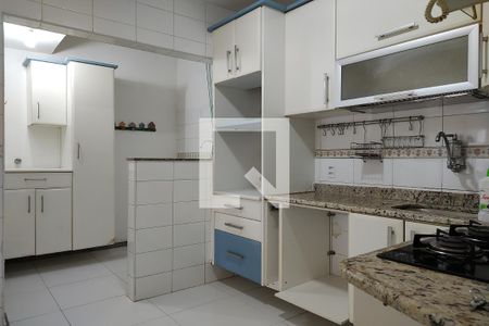 Casa à venda com 103m², 3 quartos e 1 vagaCozinha - Armários