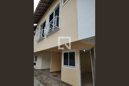 Casa à venda com 103m², 3 quartos e 1 vagaFachada