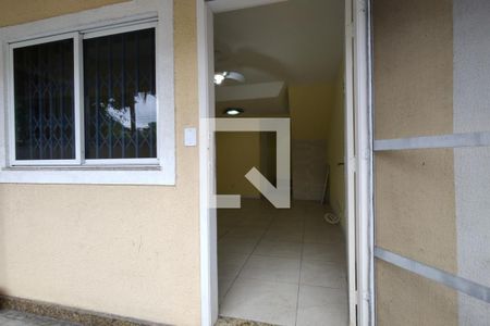 Casa à venda com 103m², 3 quartos e 1 vagaFachada