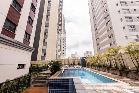 Apartamento à venda com 74m², 2 quartos e 1 vaga Apartamento à venda com 74m², 2 quartos e 1 vagaÁrea comum - Piscina