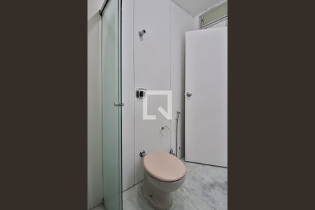 Apartamento à venda com 180m², 4 quartos e 2 vagasBanheiro do Quarto 4 Suíte 