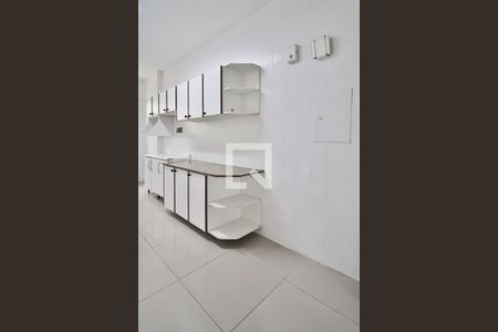 Apartamento à venda com 180m², 4 quartos e 2 vagasCozinha