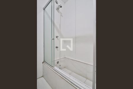 Apartamento à venda com 180m², 4 quartos e 2 vagasBanheiro do Corredor 