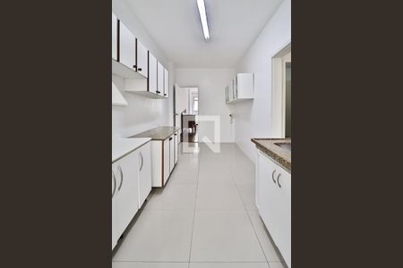 Apartamento à venda com 180m², 4 quartos e 2 vagasCozinha