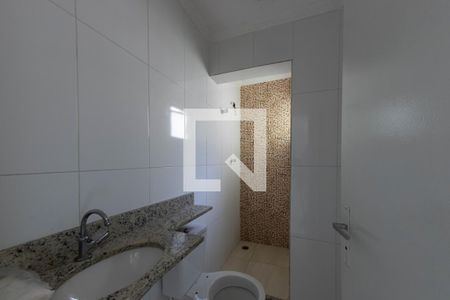 Banheiro de apartamento à venda com 2 quartos, 42m² em Jardim Dona Sinhá, São Paulo