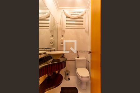 Apartamento à venda com 178m², 4 quartos e 3 vagas Apartamento à venda com 178m², 4 quartos e 3 vagasLavabo