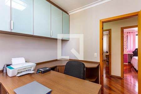 Apartamento à venda com 178m², 4 quartos e 3 vagas Apartamento à venda com 178m², 4 quartos e 3 vagasQuarto 2