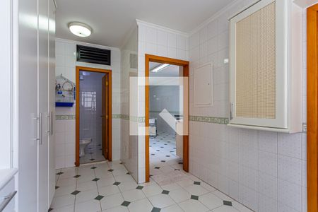 Apartamento à venda com 178m², 4 quartos e 3 vagas Apartamento à venda com 178m², 4 quartos e 3 vagasÁrea de Serviço