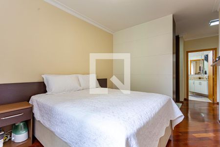 Apartamento à venda com 178m², 4 quartos e 3 vagas Apartamento à venda com 178m², 4 quartos e 3 vagasSuite