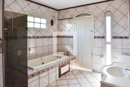 Casa à venda com 206m², 3 quartos e 1 vaga Casa à venda com 206m², 3 quartos e 1 vagaBanheiro da Suíte