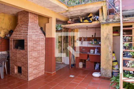 Casa à venda com 206m², 3 quartos e 1 vaga Casa à venda com 206m², 3 quartos e 1 vagaÁrea de Serviço e pátio