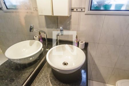 Apartamento para alugar com 144m², 3 quartos e 2 vagasDetalhe do banheiro