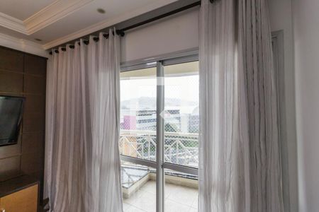 Sala de TV de apartamento para alugar com 3 quartos, 144m² em Jardim Regina Alice, Barueri