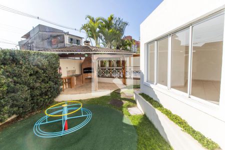 Apartamento para alugar com 144m², 3 quartos e 2 vagasÁrea comum - Playground