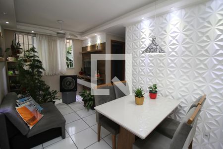 Sala de apartamento para alugar com 2 quartos, 51m² em Parada de Lucas, Rio de Janeiro